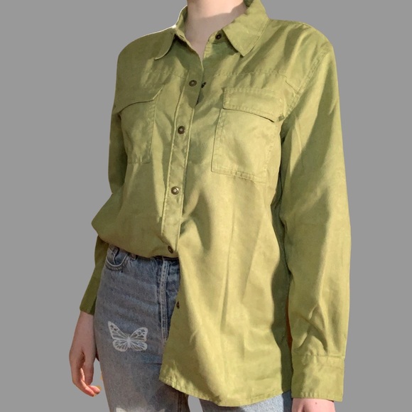 Chico’s chartreuse snap front long sleeve shirt - Picture 2 of 4